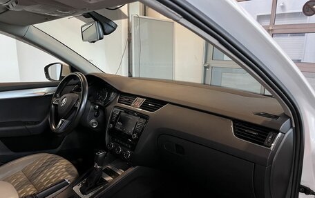 Skoda Octavia, 2016 год, 1 900 000 рублей, 12 фотография