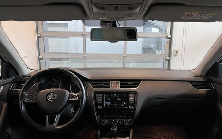 Skoda Octavia, 2016 год, 1 900 000 рублей, 9 фотография