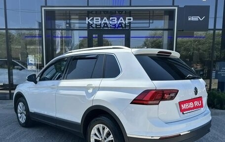 Volkswagen Tiguan II, 2021 год, 2 697 000 рублей, 8 фотография