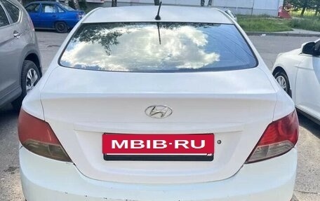 Hyundai Solaris II рестайлинг, 2013 год, 410 000 рублей, 2 фотография