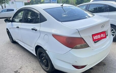 Hyundai Solaris II рестайлинг, 2013 год, 410 000 рублей, 3 фотография