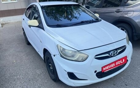 Hyundai Solaris II рестайлинг, 2013 год, 410 000 рублей, 4 фотография
