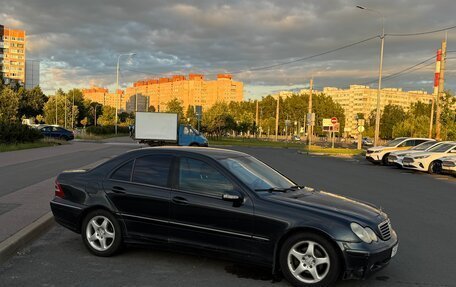 Mercedes-Benz C-Класс, 2003 год, 270 000 рублей, 3 фотография