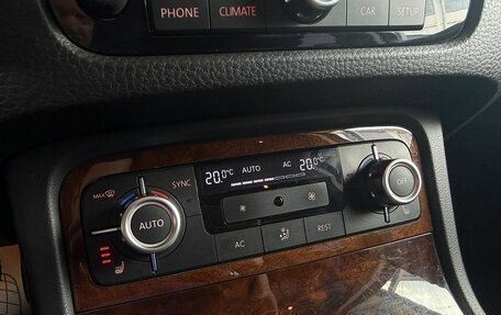 Volkswagen Touareg III, 2012 год, 1 949 000 рублей, 14 фотография