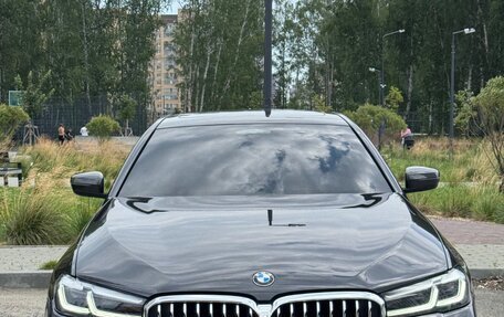 BMW 5 серия, 2022 год, 4 190 000 рублей, 2 фотография