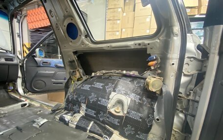 Toyota RAV4, 1998 год, 690 000 рублей, 8 фотография