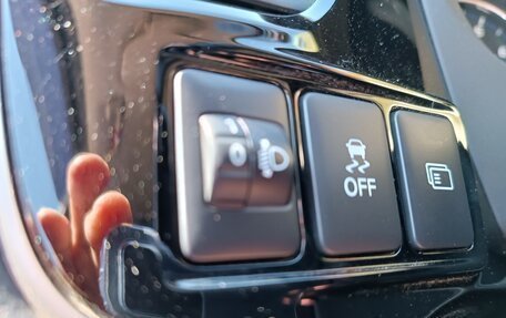 Mitsubishi Outlander III рестайлинг 3, 2018 год, 2 350 000 рублей, 16 фотография