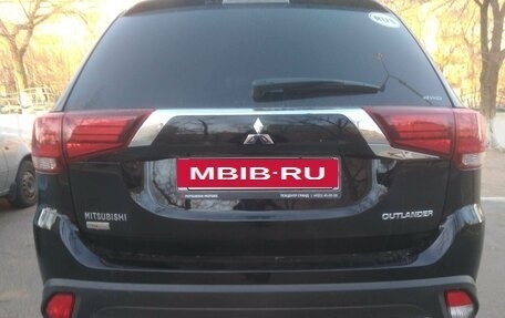 Mitsubishi Outlander III рестайлинг 3, 2018 год, 2 350 000 рублей, 19 фотография