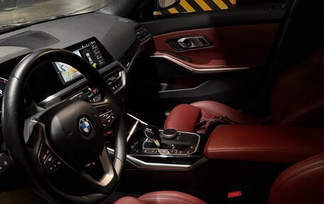 BMW 3 серия, 2021 год, 3 900 000 рублей, 9 фотография
