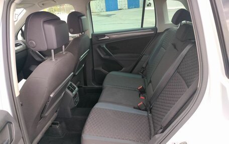 Volkswagen Tiguan II, 2019 год, 2 450 000 рублей, 18 фотография