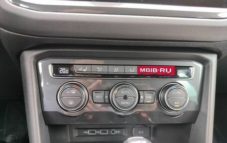 Volkswagen Tiguan II, 2019 год, 2 450 000 рублей, 17 фотография