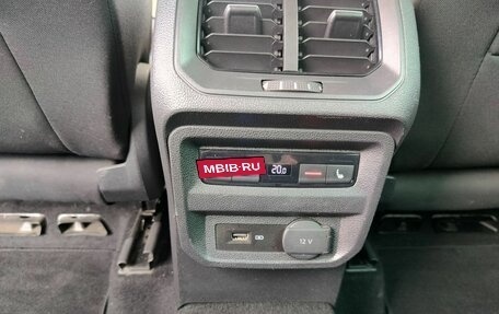 Volkswagen Tiguan II, 2019 год, 2 450 000 рублей, 19 фотография