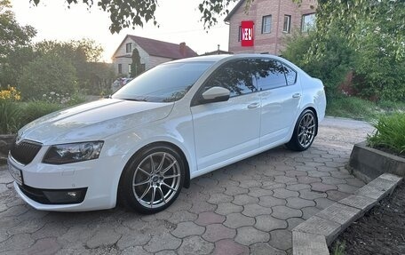 Skoda Octavia, 2017 год, 1 550 000 рублей, 10 фотография