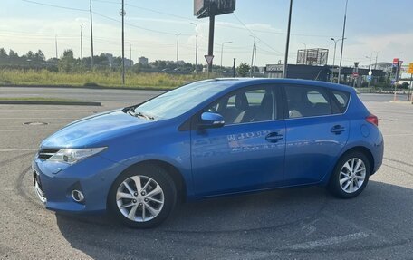 Toyota Auris II, 2014 год, 1 750 000 рублей, 3 фотография