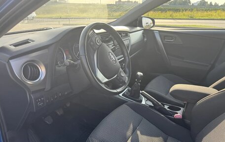 Toyota Auris II, 2014 год, 1 750 000 рублей, 10 фотография