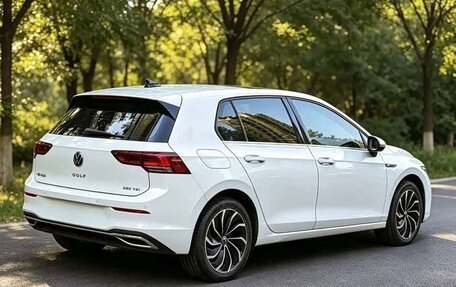 Volkswagen Golf VIII, 2023 год, 2 057 000 рублей, 8 фотография