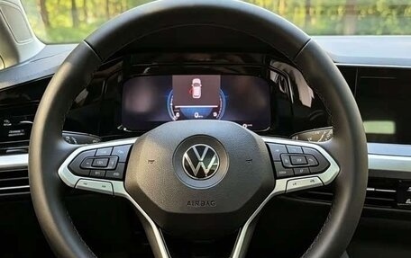 Volkswagen Golf VIII, 2023 год, 2 057 000 рублей, 20 фотография