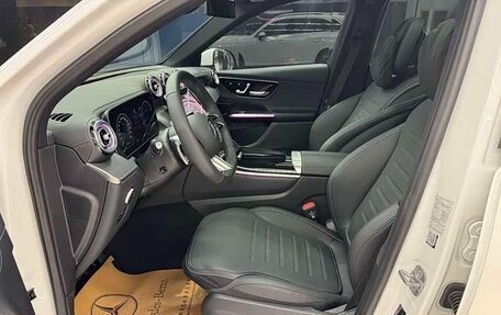 Mercedes-Benz GLC, 2024 год, 6 000 000 рублей, 11 фотография