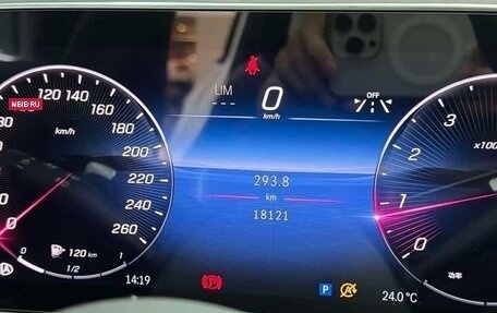 Mercedes-Benz GLC, 2024 год, 6 000 000 рублей, 15 фотография