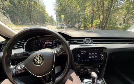 Volkswagen Passat B8 рестайлинг, 2019 год, 2 650 000 рублей, 10 фотография