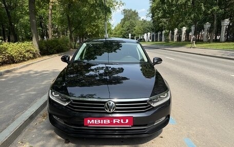 Volkswagen Passat B8 рестайлинг, 2019 год, 2 650 000 рублей, 3 фотография