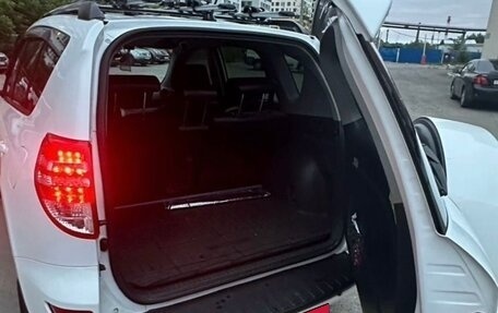 Toyota RAV4, 2011 год, 1 430 000 рублей, 8 фотография