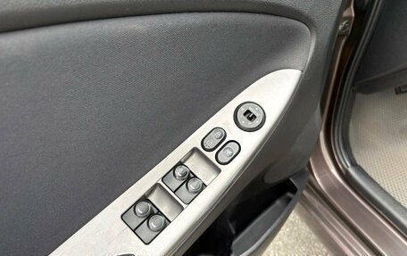 Hyundai Solaris II рестайлинг, 2015 год, 690 000 рублей, 9 фотография