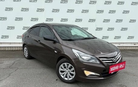 Hyundai Solaris II рестайлинг, 2015 год, 690 000 рублей, 3 фотография