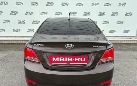 Hyundai Solaris II рестайлинг, 2015 год, 690 000 рублей, 5 фотография
