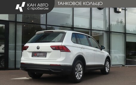 Volkswagen Tiguan II, 2021 год, 2 572 000 рублей, 3 фотография