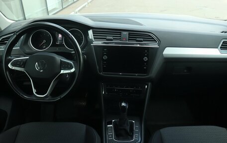 Volkswagen Tiguan II, 2021 год, 2 572 000 рублей, 7 фотография