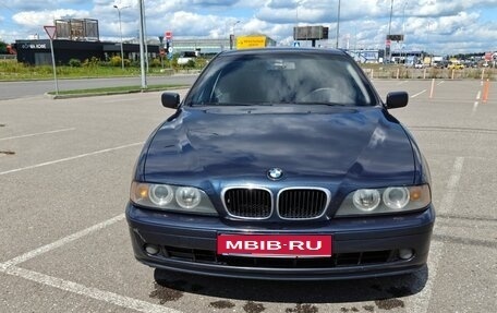 BMW 5 серия, 2003 год, 630 000 рублей, 1 фотография