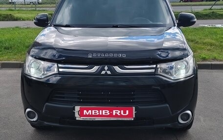 Mitsubishi Outlander III рестайлинг 3, 2013 год, 1 400 000 рублей, 1 фотография