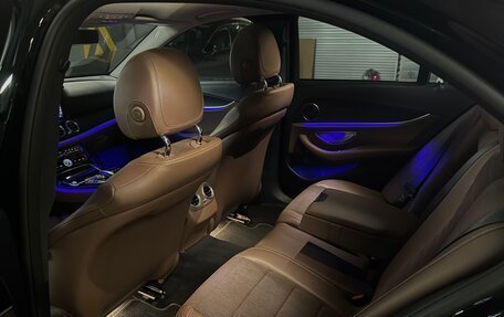 Mercedes-Benz E-Класс, 2016 год, 2 800 000 рублей, 15 фотография