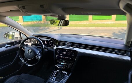 Volkswagen Passat B8 рестайлинг, 2019 год, 2 950 000 рублей, 6 фотография