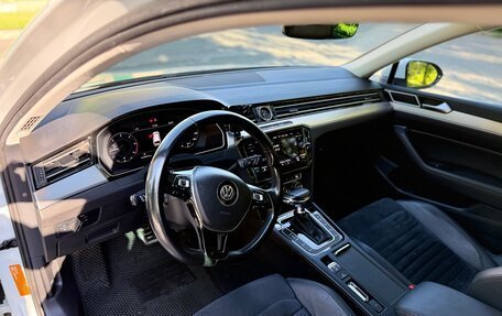 Volkswagen Passat B8 рестайлинг, 2019 год, 2 950 000 рублей, 8 фотография