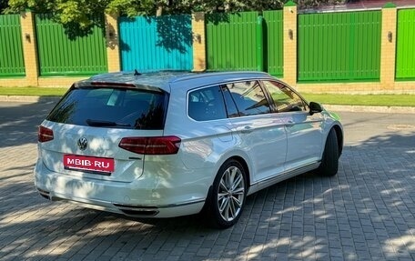 Volkswagen Passat B8 рестайлинг, 2019 год, 2 950 000 рублей, 5 фотография