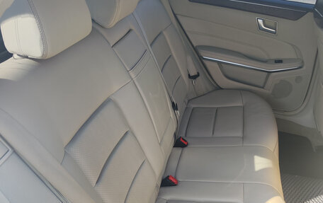 Mercedes-Benz E-Класс, 2013 год, 2 100 000 рублей, 11 фотография