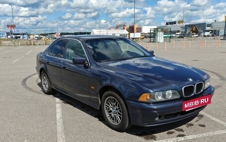 BMW 5 серия, 2003 год, 630 000 рублей, 3 фотография
