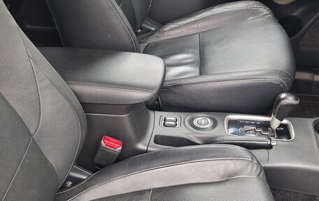 Mitsubishi Outlander III рестайлинг 3, 2013 год, 1 400 000 рублей, 10 фотография