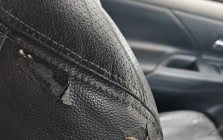 Mitsubishi Outlander III рестайлинг 3, 2013 год, 1 400 000 рублей, 15 фотография