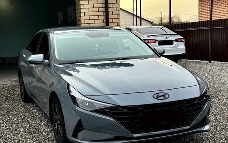 Hyundai Elantra, 2022 год, 1 670 000 рублей, 2 фотография