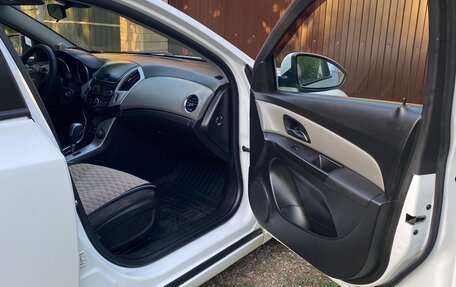 Chevrolet Cruze II, 2013 год, 700 000 рублей, 8 фотография