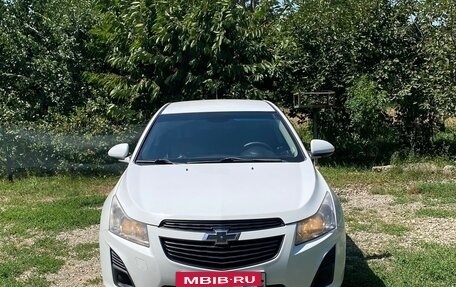 Chevrolet Cruze II, 2013 год, 700 000 рублей, 3 фотография