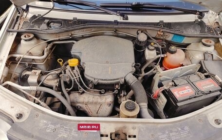 Renault Logan I, 2006 год, 180 000 рублей, 6 фотография