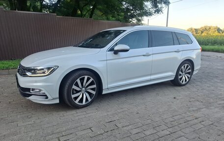 Volkswagen Passat B8 рестайлинг, 2015 год, 2 100 000 рублей, 2 фотография