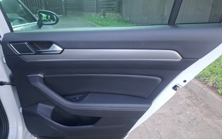 Volkswagen Passat B8 рестайлинг, 2015 год, 2 100 000 рублей, 15 фотография