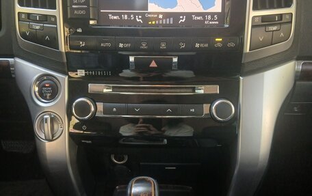 Toyota Land Cruiser 200, 2012 год, 3 800 000 рублей, 6 фотография