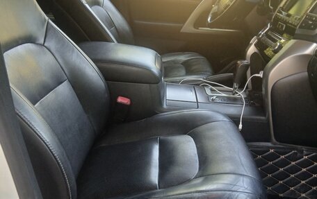 Toyota Land Cruiser 200, 2012 год, 3 800 000 рублей, 10 фотография
