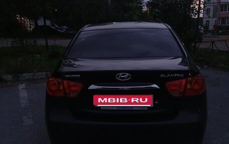 Hyundai Elantra IV, 2010 год, 600 000 рублей, 2 фотография